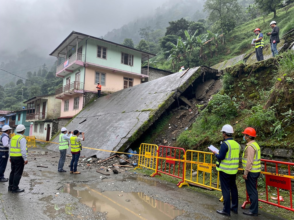 Gangtok DC Rohan Agawane conducts field review of monsoon damage at Martam-Nazitam GPU