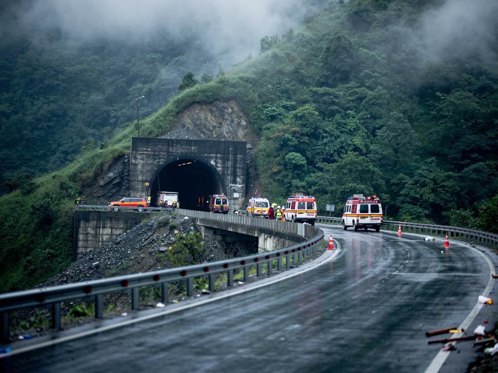 Post-mortems suggest asphyxiation and burns in Samardung tunnel deaths